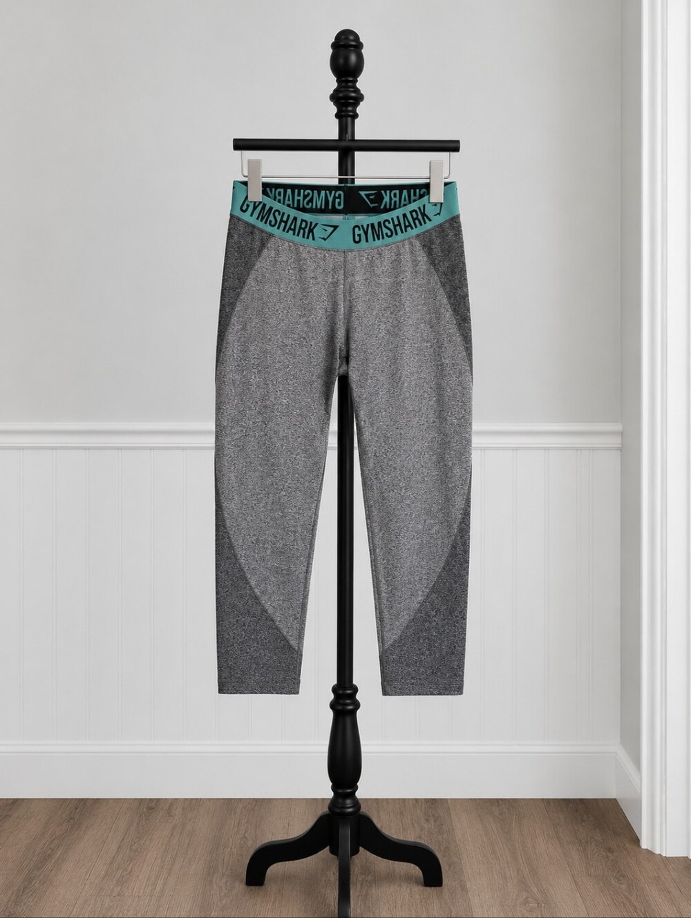 •Gymshark Gray and Teal Leggings
